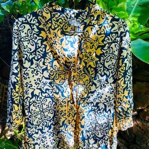 *SOLD* MANUHEALII blouse ~ size xsmall